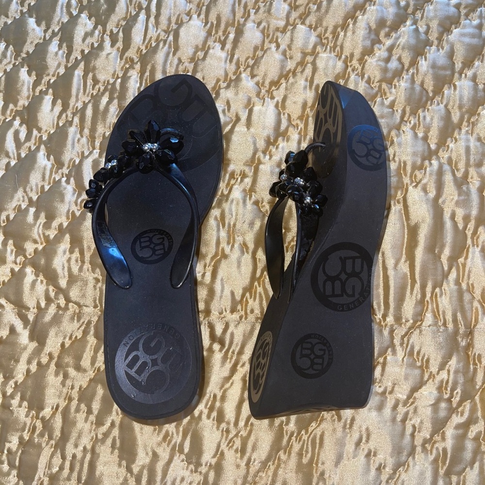 Bcbgeneration Platform Wedge Flip Flop Monogram - image 3